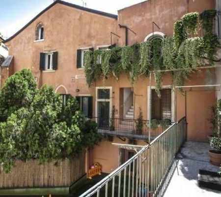 Cortiletto Lägenhet Verona Exteriör bild